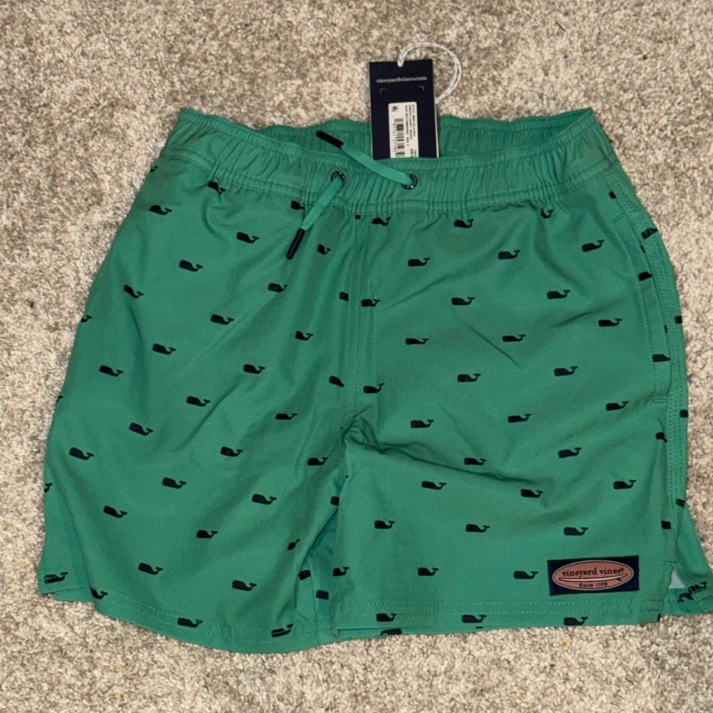 New Vineyard Vines Boys’ Swim Shorts Green with Navy Whale Print- Size 7